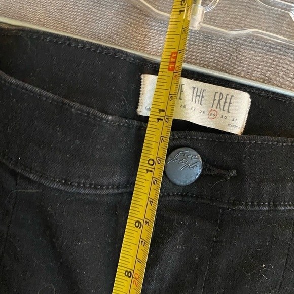 Free People We the Free Women’s Slit Jeans Black High Waisted Size 29 - Picture 9 of 9